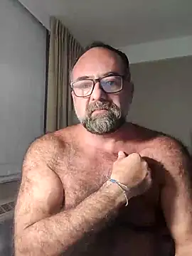 chainjulious online show from February 4, 2025, 10:43 am