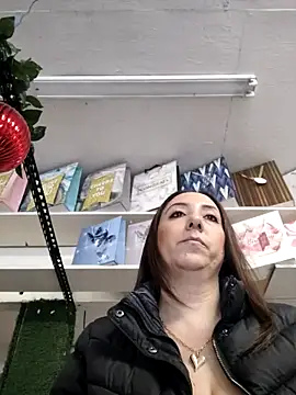 Mia Novikov online show from March 4, 2025, 5:03 pm