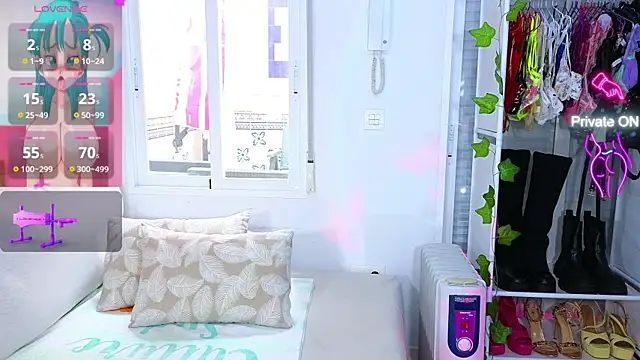 Snapshot of Tawny_cox chatting on February 21, 2025, 9:13 am Tawny cox online show from February 21, 2025, 9:13 am