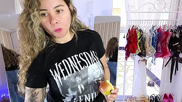 Tawny cox online show from March 17, 2026, 9:12 am