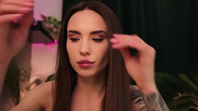 Snapshot of BabyYoda- chatting on March 3, 2025, 8:51 am BabyYoda- online show from March 3, 2025, 8:51 am