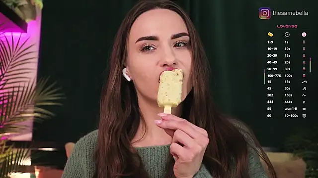 Snapshot of BabyYoda- chatting on October 4, 2025, 5:58 pm BabyYoda- online show from October 4, 2025, 5:58 pm