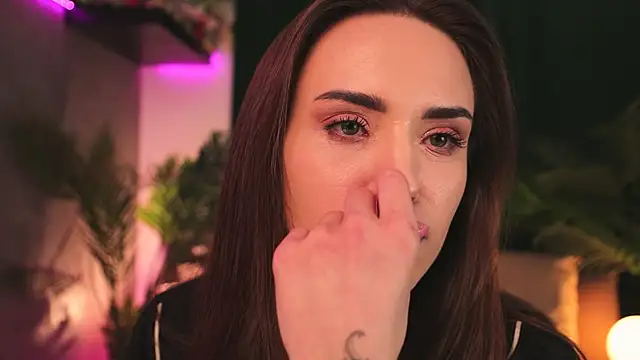 Snapshot of BabyYoda- chatting on March 16, 2025, 8:00 pm BabyYoda- online show from March 16, 2025, 8:00 pm