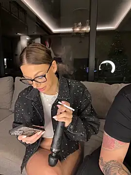 SexOnMyLvL online show from November 21, 2025, 8:30 pm