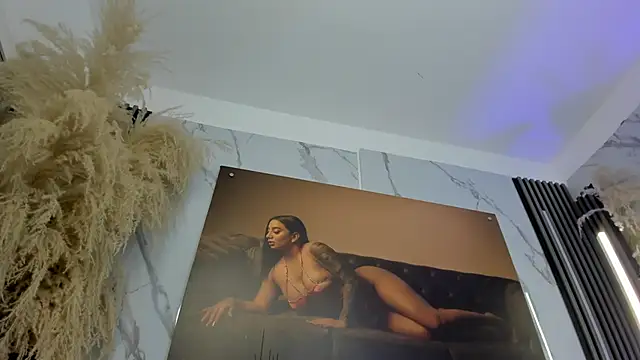 sofhiaa adaams online show from December 2, 2025, 10:11 pm