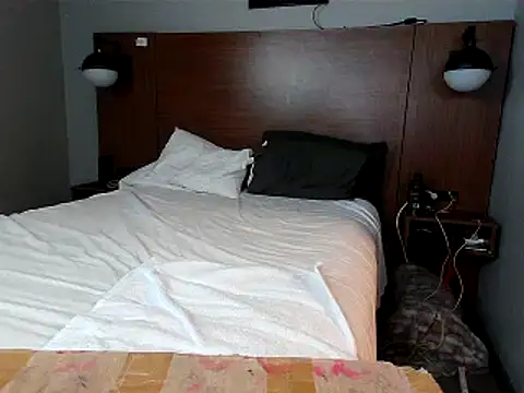 kittykat 1999xh online show from December 7, 2024, 12:29 pm