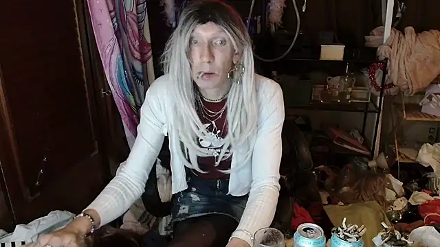 Ombeline1 online show from October 22, 2025, 4:34 am