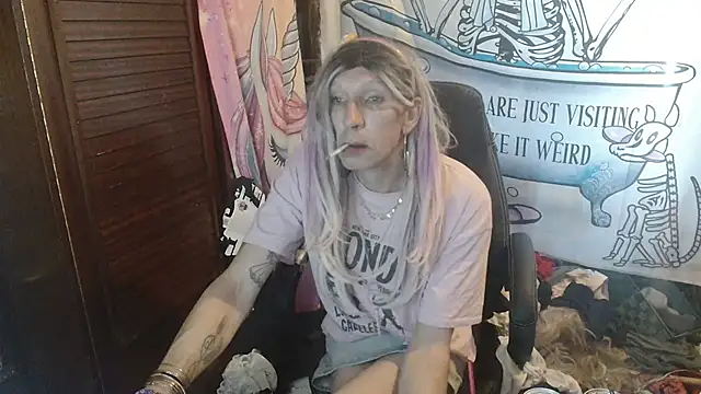 Ombeline1 online show from February 26, 2026, 2:06 pm