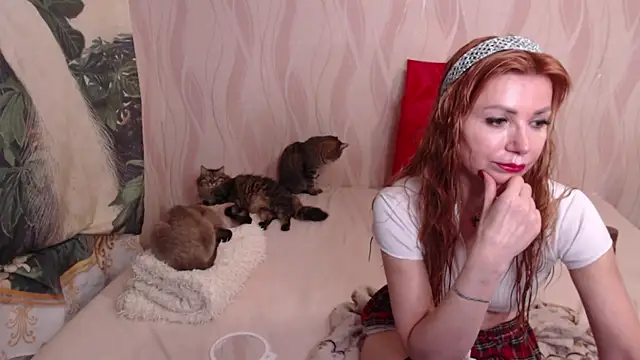 Olivia Winston online show from March 10, 2025, 11:27 pm