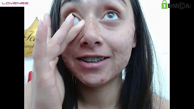 Hot Candy  online show from March 5, 2025, 4:57 pm