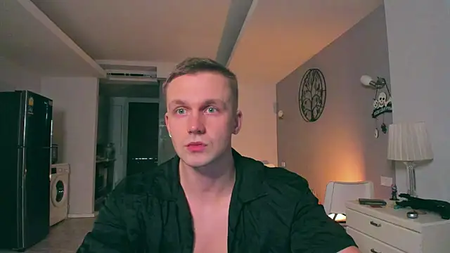 Samuel Andrew online show from November 8, 2025, 4:16 am