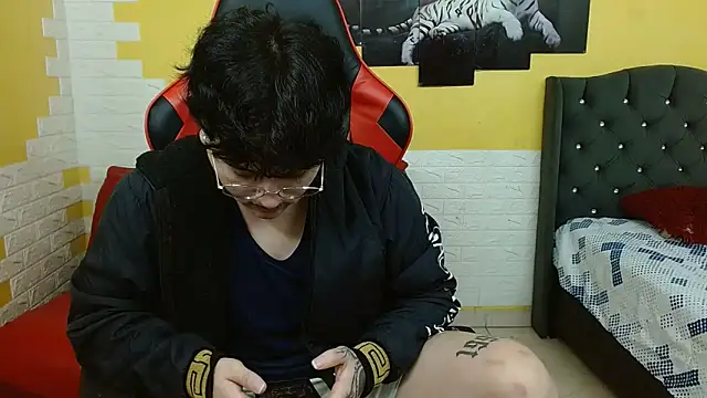 isabeautyx19 online show from December 18, 2025, 2:16 am