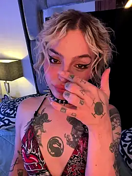 Bonnie vega online show from October 18, 2025, 1:07 am