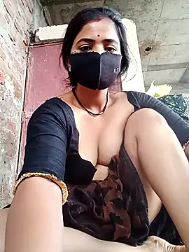 Snapshot of Mamta_Chaterjee chatting on May 13, 2026, 1:23 am Mamta Chaterjee online show from May 13, 2026, 1:23 am