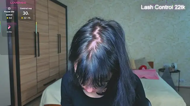 JulisSweet online show from March 20, 2026, 7:31 am