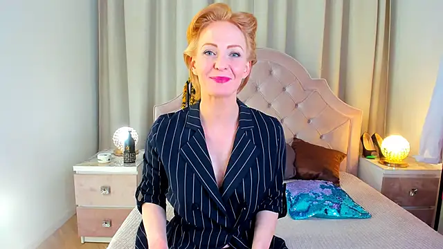 SquirtyAlisa online show from February 19, 2025, 2:33 pm