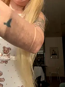 Vladamais online show from October 1, 2025, 1:48 pm