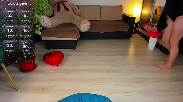 Carolina bby online show from September 19, 2025, 7:40 pm