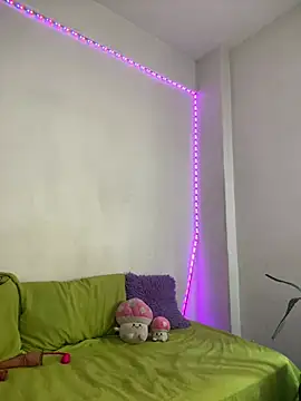 melisabunnny online show from February 8, 2025, 4:04 pm