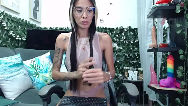 natasha squirt28 online show from March 28, 2026, 12:55 am