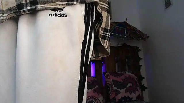 SARA VAL3NTINA  online show from March 14, 2025, 9:10 pm