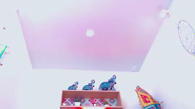 SARA VAL3NTINA  online show from October 8, 2025, 2:13 am