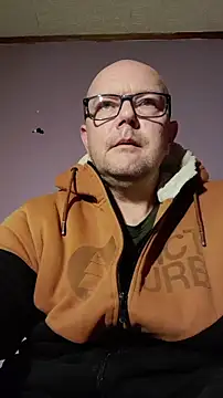 hairy orbite online show from December 2, 2025, 8:38 am