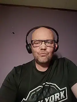 hairy orbite online show from October 19, 2025, 8:22 pm