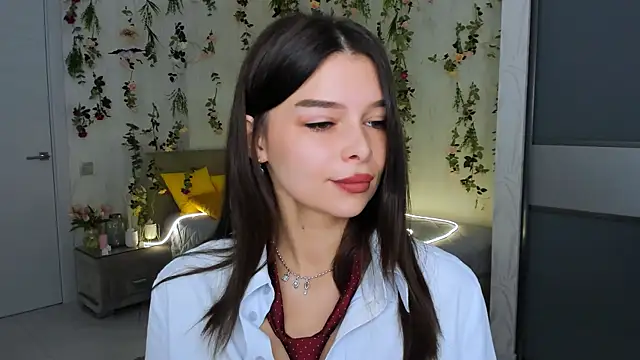 ContinentOfTranquility online show from November 12, 2025, 1:21 am