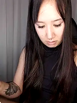 Japabaixinha online show from March 1, 2025, 5:31 am