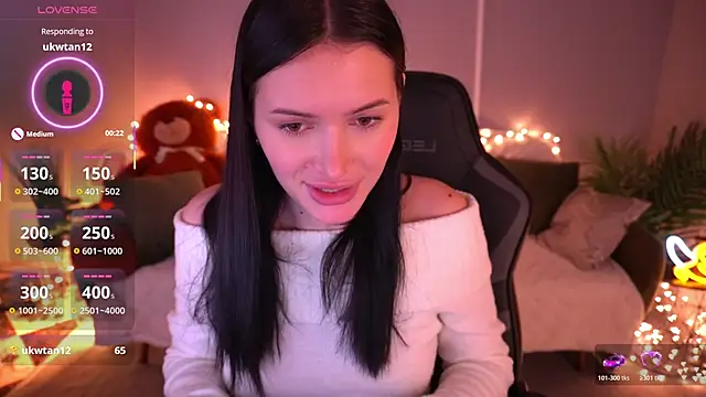 MilaSecrett online show from February 13, 2026, 2:50 pm