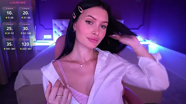 MilaSecrett online show from December 3, 2025, 2:27 pm