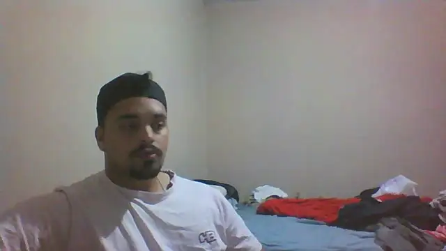 Snapshot of Xcumshot33 chatting on October 24, 2025, 3:05 am Xcumshot33 online show from October 24, 2025, 3:05 am