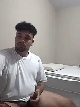 Snapshot of Xcumshot33 chatting on March 12, 2025, 12:47 pm Xcumshot33 online show from March 12, 2025, 12:47 pm