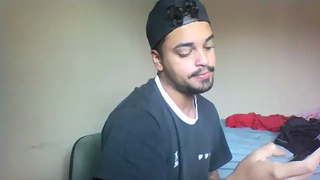 Snapshot of Xcumshot33 chatting on November 27, 2025, 12:38 pm Xcumshot33 online show from November 27, 2025, 12:38 pm