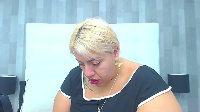 LeahMillerr online show from March 5, 2026, 1:08 pm