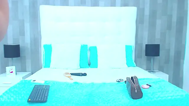 LeahMillerr online show from March 21, 2025, 6:51 pm