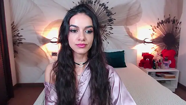 KatherineBisou online show from September 23, 2025, 6:26 pm