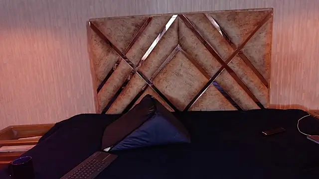 Danielaa a online show from September 24, 2025, 8:26 pm