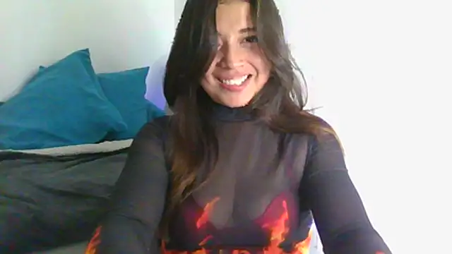 katherodriguezx online show from February 3, 2026, 11:43 pm