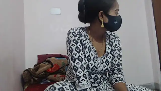 wildbabes online show from October 30, 2025, 8:39 pm