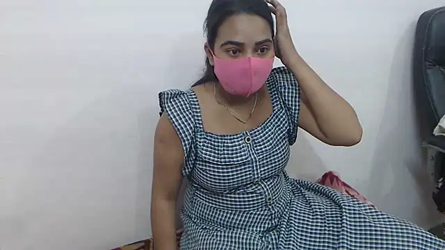 wildbabes online show from July 24, 2026, 2:46 pm