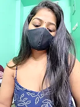 Snapshot of Monalisa_Singh chatting on May 5, 2026, 5:27 pm Monalisa Singh online show from May 5, 2026, 5:27 pm