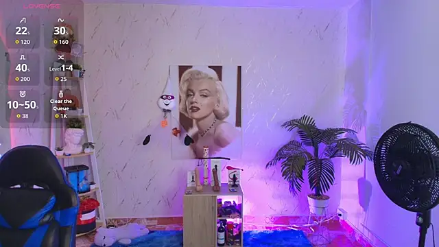 SALOOMEE   online show from November 16, 2025, 1:38 pm