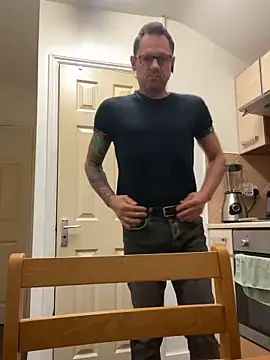 Yourhotboy 42 online show from February 6, 2025, 9:06 pm