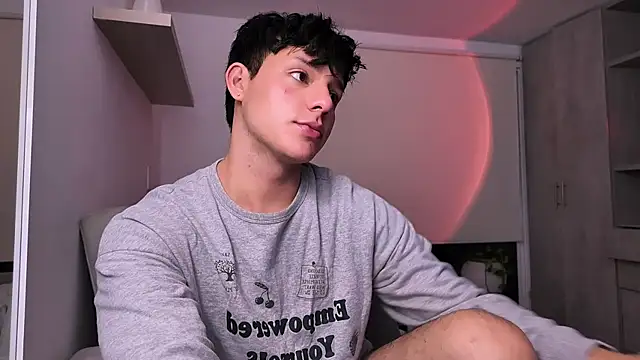 Alexxblue online show from April 21, 2026, 4:08 am