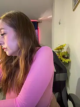 Snapshot of Alessandra_Schmoll chatting on July 8, 2026, 4:07 pm Alessandra Schmoll online show from July 8, 2026, 4:07 pm