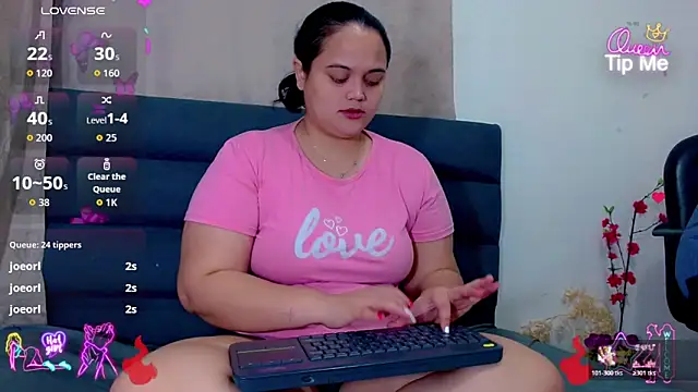 Snapshot of brunnette_hot chatting on February 14, 2026, 10:37 am brunnette hot online show from February 14, 2026, 10:37 am