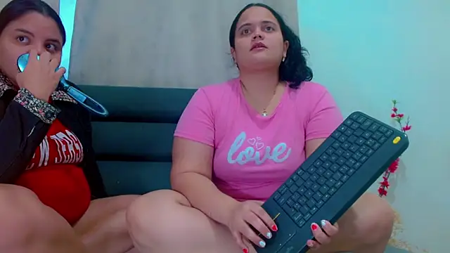 Snapshot of brunnette_hot chatting on March 2, 2026, 11:06 am brunnette hot online show from March 2, 2026, 11:06 am