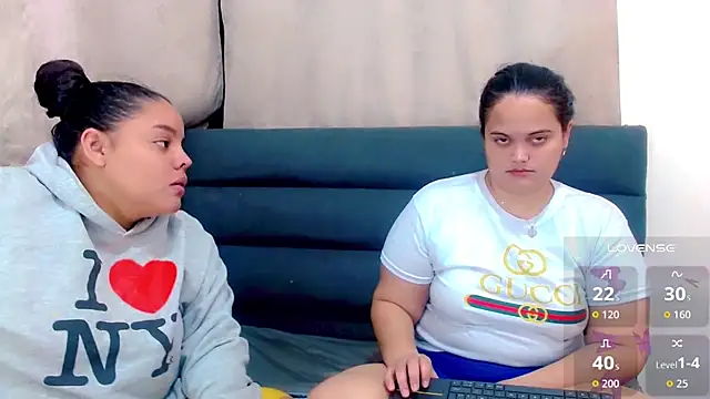 Snapshot of brunnette_hot chatting on February 6, 2026, 10:33 am brunnette hot online show from February 6, 2026, 10:33 am